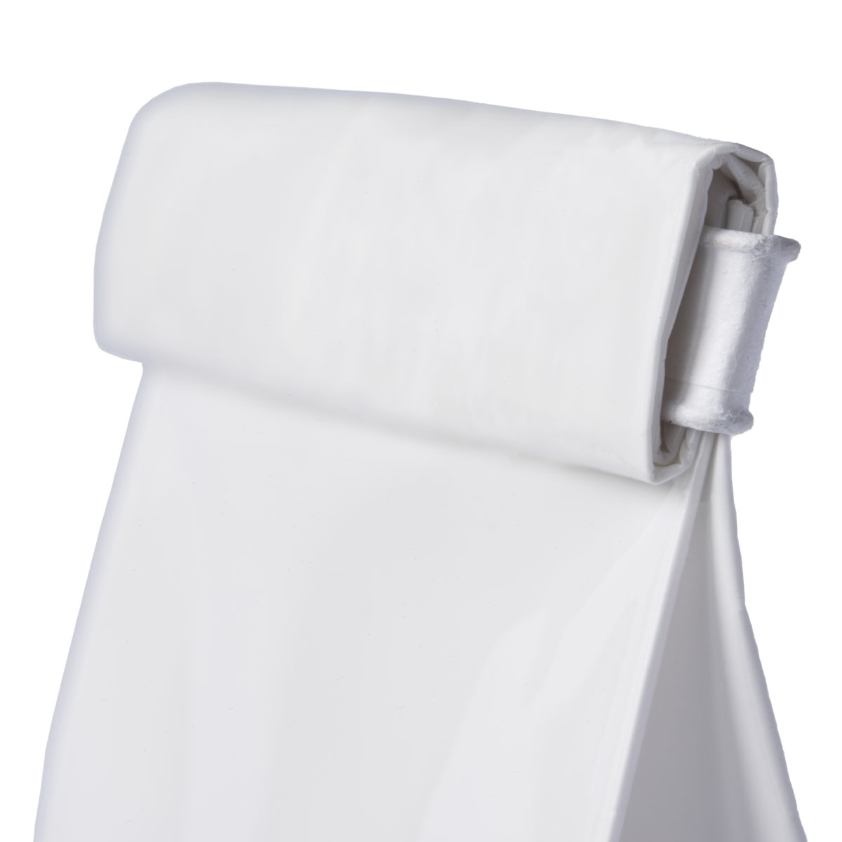 Made in The ACC903 White Detail Front s